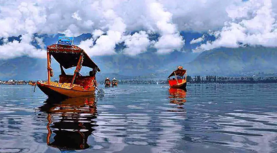 Kashmir Honeymoon Packages