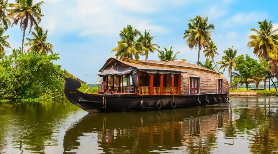 Houseboat Honeymoon Tour Package