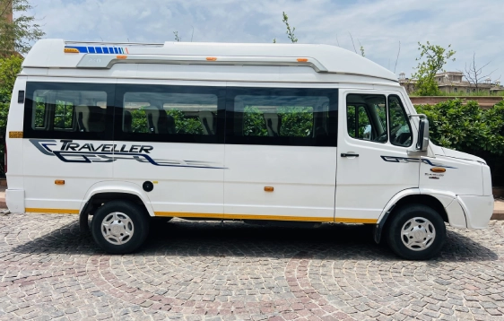 18 Seater Tempo Traveller in Jaipur