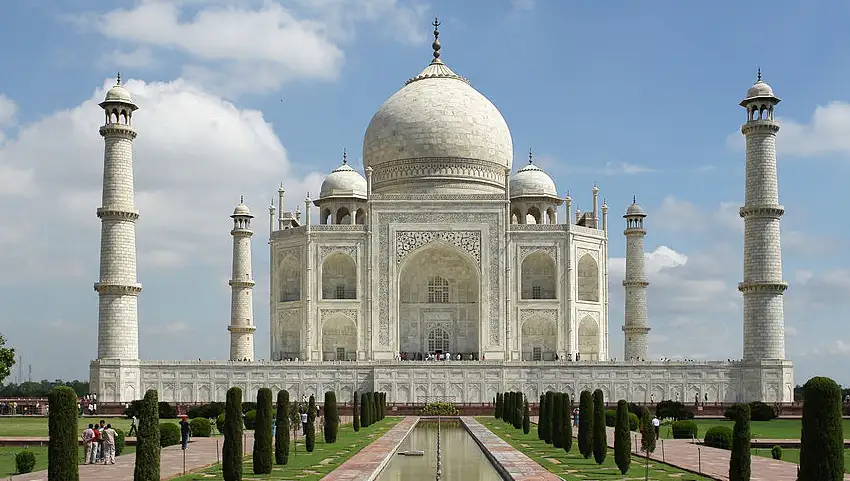 Places to Visit in Agra