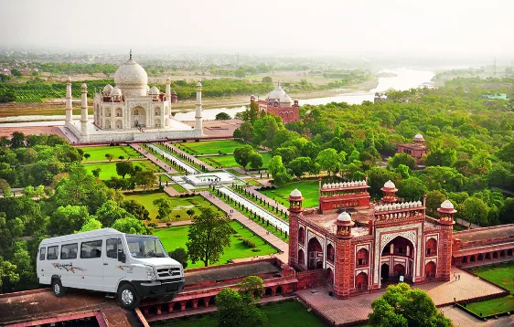 Tempo Traveller in Agra